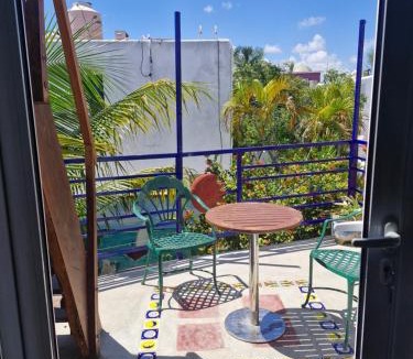 Puerto Juarez House | Casa Corazón Beachfront private room & terrace!