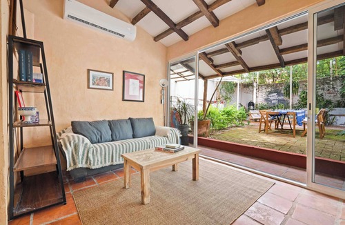 Proyecto escola House | Casa Curupo - 2 Bedroom Home with Private Garden in the Art District