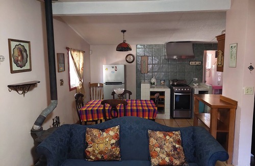 San Antonio de las Minas Cabin | Casa de Campo Rosa in San Antonio de las Minas, BC