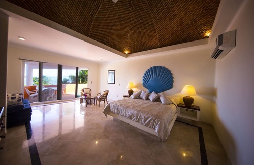 Akumal Villa | Casa De Las Conchas Luxury Beach Front Villa