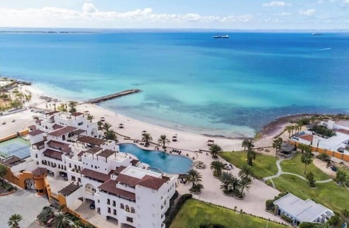 La Paz Villa | Casa de Paz : Luxury Beachfront 3BR Villa with Private Beach Access