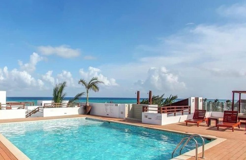 Zazil-ha Apartment | Casa del Mar: Pool, Balcony and Near Coco Beach