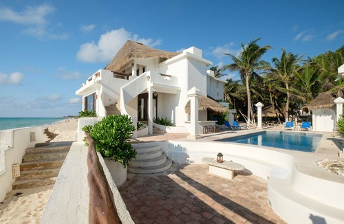 Playa del Secreto Villa | Casa del Secreto-Luxury Beachfront Private Beautiful/pool/hotub/full staff