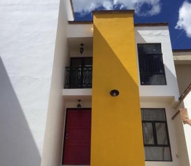Guanajuato House | Casa Dos Hermanas