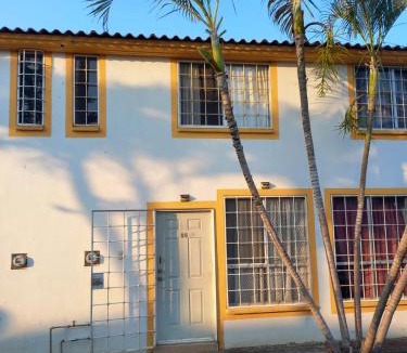 Acapulco House | Casa en condominio 2R alberca compartida