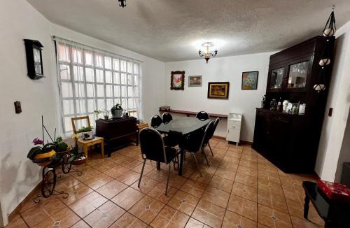 Ciudad Hidalgo House | CASA ENTERA PURA VIDA!