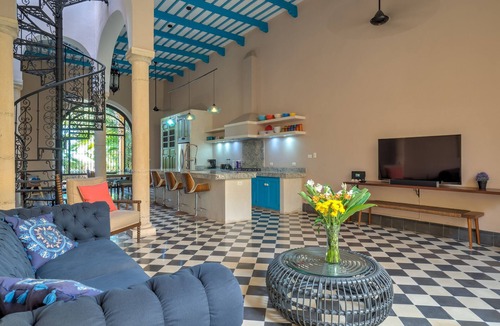 Centro House | Casa Escalera al Cielo is now available for rent in historic downtown Centro