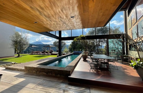 Valle de Bravo House | Casa Escondida: With spectacular lake and forest view