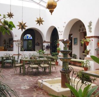 Marfil Bed & Breakfast | Casa Estela y Virgilio B&B