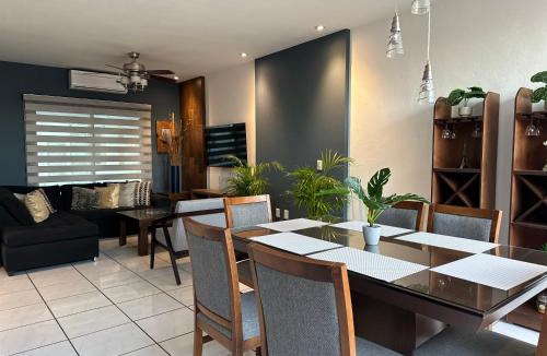 Xalisco House | Casa Fénix