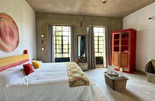 Mixquiahuala House | Casa Flora