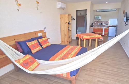 Chicxulub Puerto Apartment | Casa Flores de Mayo