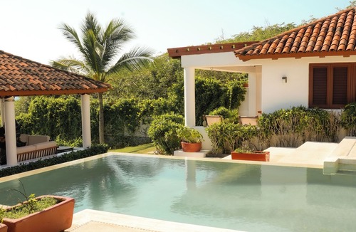 Zihuatanejo de Azueta House | Casa Frente a la Playa, Excelente Para Planes en Familia o con Amigos