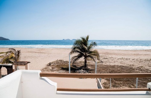 Zihuatanejo House | Casa GARAL: Playa Blanca