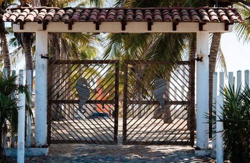 Zihuatanejo House | Casa GARAL: Playa Blanca
