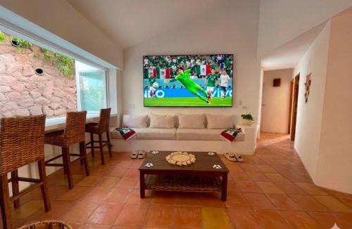 Xochitepec House | Casa Golondrina
