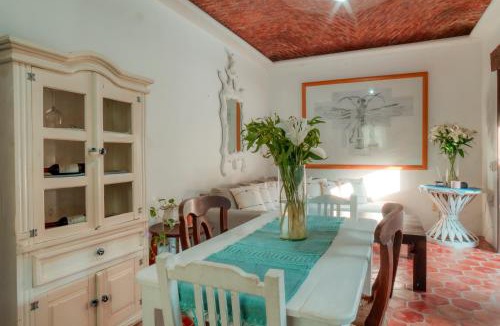 North End House | Casa Hacienda