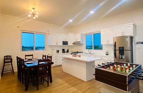 Flores House | Casa Jocabeth