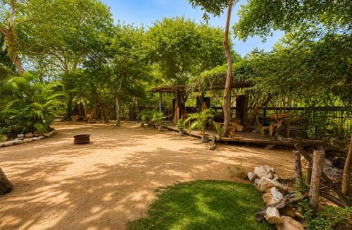 Barra de Colotepec Villa | Casa KUUL, elegant fusion of house and garden.