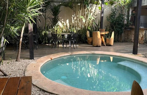 Valladolid House | Casa la roca 3, family room, A/C, wifi, with minibar and pool access