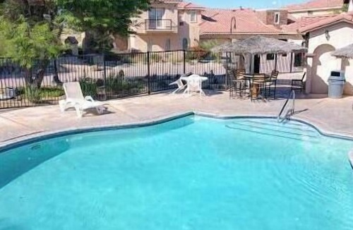 El Dorado Ranch House | Casa la Vida Dulce, a spacious 3BR retreat