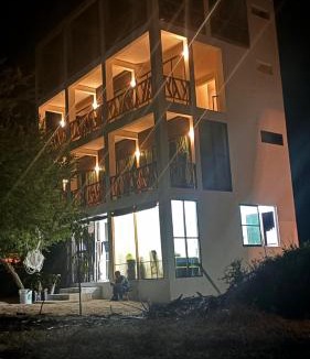Villa de Tututepec de Melchor Ocampo Hotel | Casa Laud Chacahua Isla