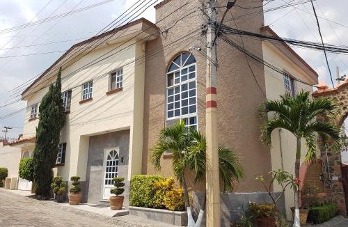 Lomas de Atzingo House | Casa los Peregrina