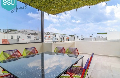 El Marques House | Casa Lucy.