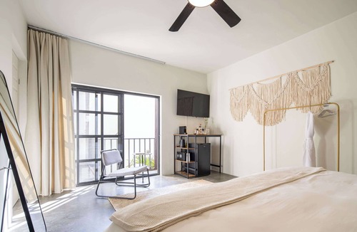 Ruta Independencia Villa | Casa Lumos - Minimalist Comfort Suites in Centro Historico