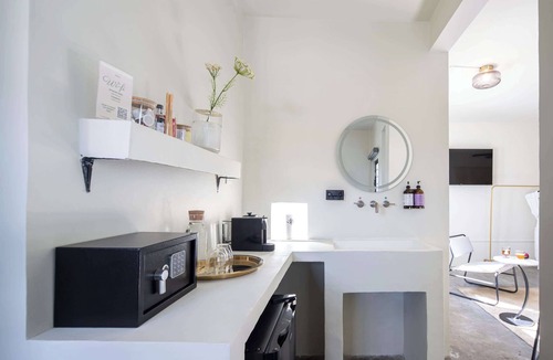 Ruta Independencia Villa | Casa Lumos - Minimalist Comfort Suites in Centro Historico