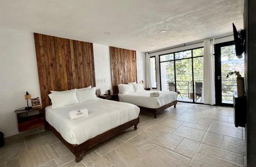 Zacatlan House | Casa Madera Completa
