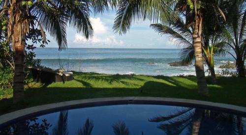 Sayulita Villa | Casa Mar Beachfront Jungle Villa in Palapa Ganesh