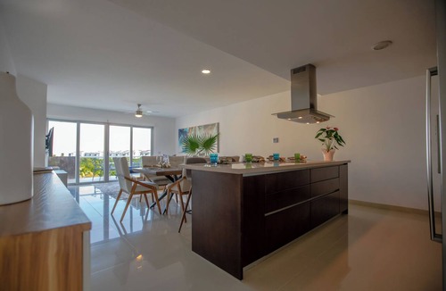 Puerto Juarez Condo | Casa Mar Penthouse Condo Mareazul