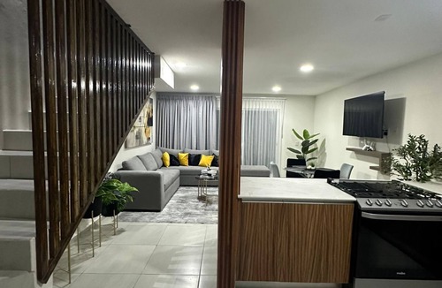 Tlajomulco de Zuniga House | CASA MíA AIRPORT (ideal for families and short stays)