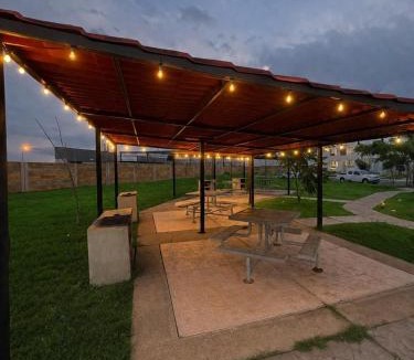 Tlajomulco de Zuniga Apartment | Casa Moderna Cerca Aeropuerto y Arena VFG