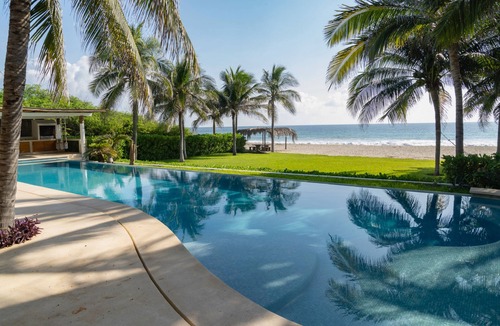 Barra de Colotepec Villa | Casa Mona - Beachfront Luxury Villa