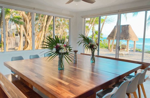 Paamul House | Casa Paamul is an amazing home located on one of the most beautiful private bays