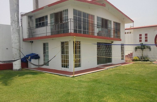 Oaxtepec House | Casa Pariso with the Great Alberca Oaxtepec Mor
