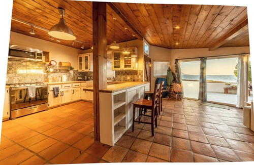 Ensenada House | CASA PATRON - Cozy fun on the beach