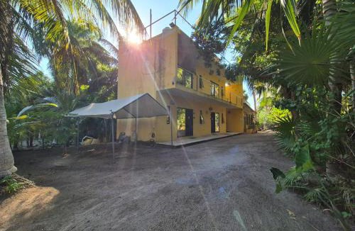 El Cuyo Apartment | Casa Tio 4, quiet second-floor apartment