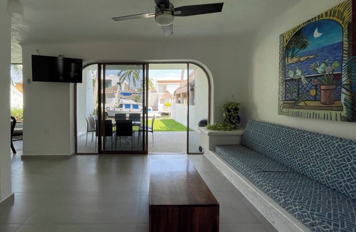 Barra de Navidad House | Casa Uvis Marina Barra De Navidad