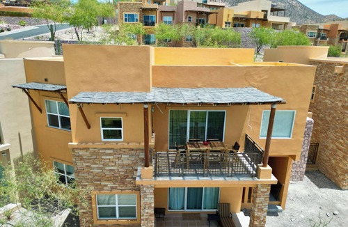 La Paz House | Casa "Vista Azul" at exclusive Puerta Cortés