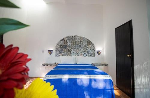 Ajijic Hotel | Casa Yollotzin