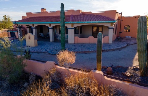 El Dorado Ranch House | Casa Zur Heide | Resort | Heated Pool