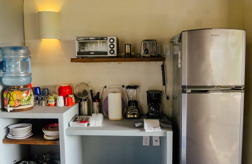 Saladita House | Casita Tabachines. Cozy studio with palapa, dipping pool, walk to the break