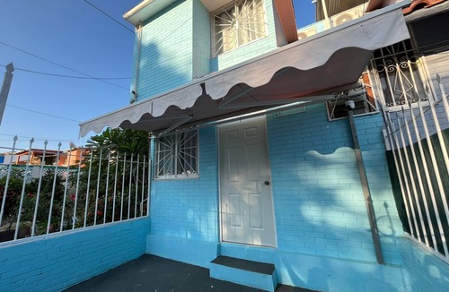 Crucecita House | Casita azul la crucecita ideal for 5 people with 3 bedrooms