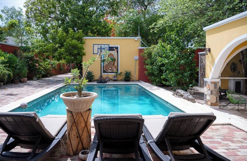 Centro Villa | Casona Abuelos in Merida, perfect location for a family trip.