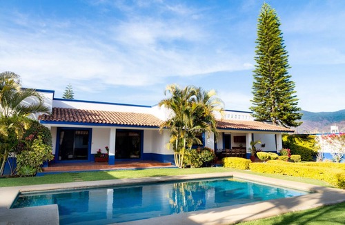 San Lorenzo Cacaotepec House | Casona San German
