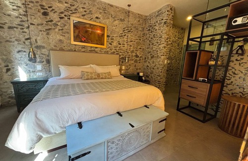 Santeagueda Hotel | Castello di Carlo - Suite Carlo IV