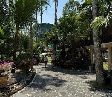 Quan Tom Hotel | Cat Tien Vista